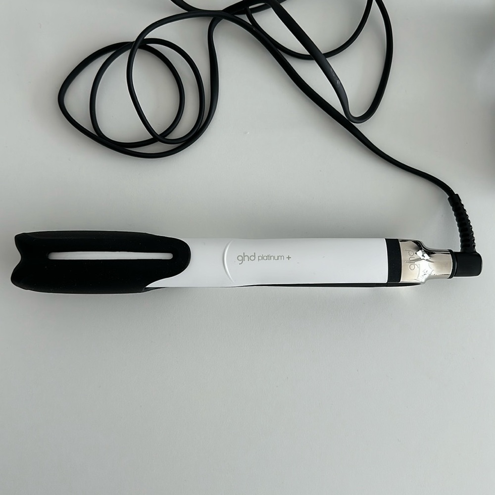 GHD PLATINUM+ STYLER - 1" FLAT IRON